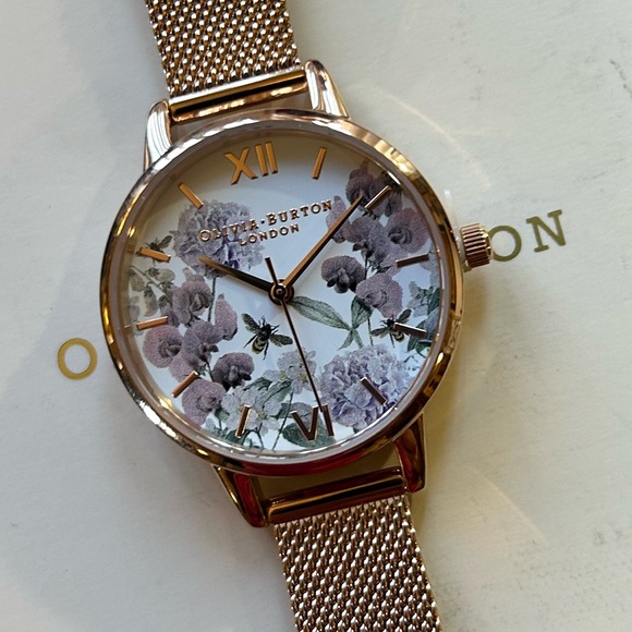 Olivia Burton Enchanted Garden Watch With 30mm White Floral Face & MeshBracelet - Picture 4 of 12